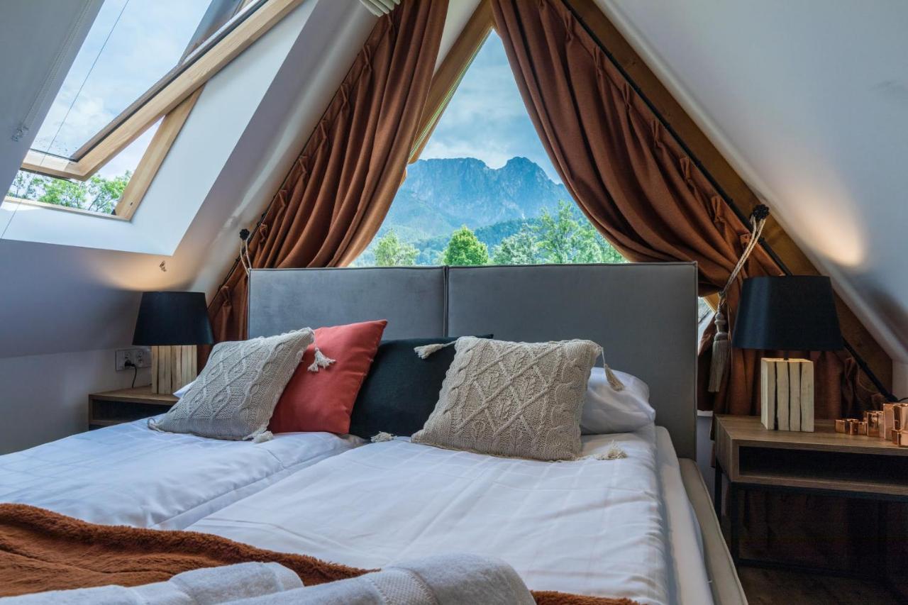 One-Bedroom Apartment,769161934:JPEG